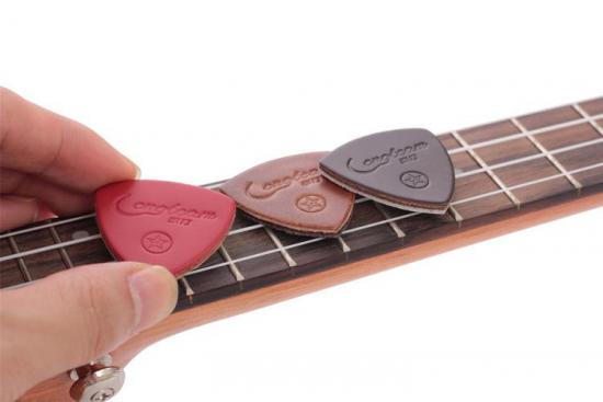 Congteam UP-01 - Zestaw skórzano-filcowych kostek do ukulele  gr. 3 mm