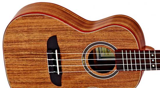 Ortega RUACA-CC - Ukulele koncertowe z litej akacji w ekskluzywnym pokrowcu